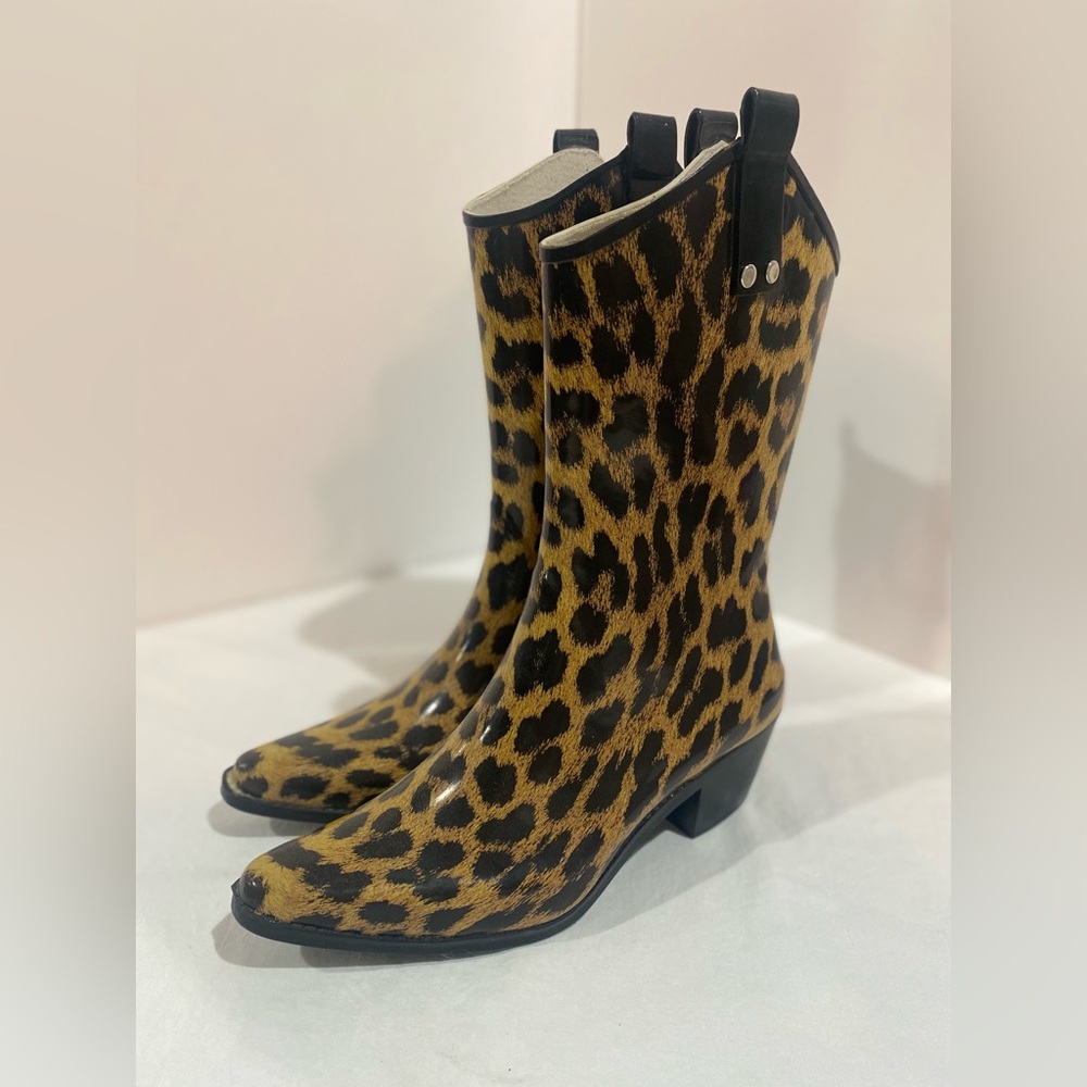 Smoky western rain boots
